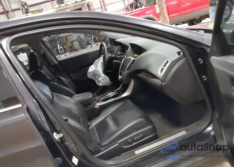 2015 Acura Tlx V6 Tech z USA, uszkodzony, nr VIN 19UUB2F53FA006213